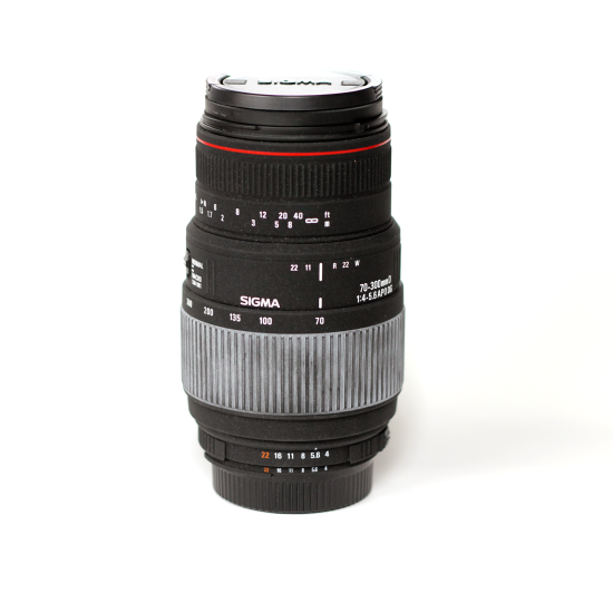 Sigma 70-300mm f/4-5.6 D APO DG Macro - Nikon Fit